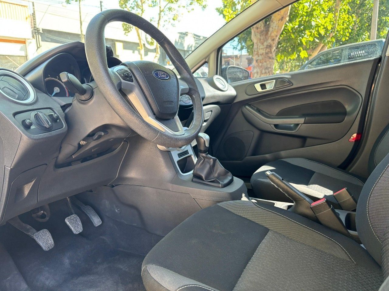 Ford Fiesta KD Usado en Mendoza, deRuedas
