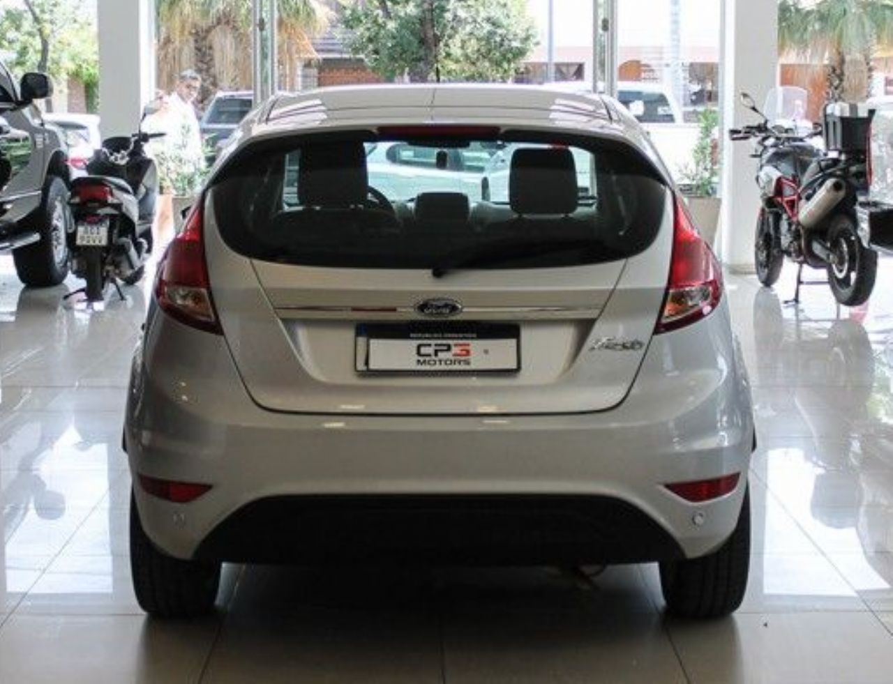 Ford Fiesta KD Usado en Mendoza, deRuedas