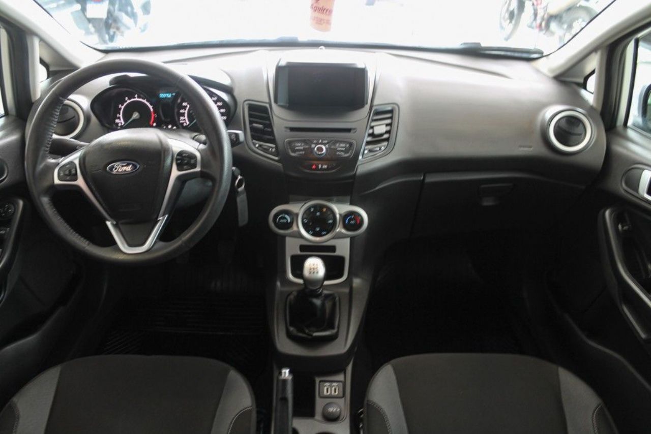 Ford Fiesta KD Usado en Mendoza, deRuedas