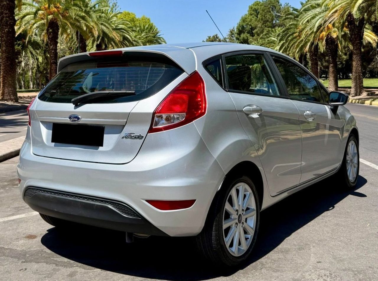 Ford Fiesta KD Usado Financiado en Mendoza, deRuedas
