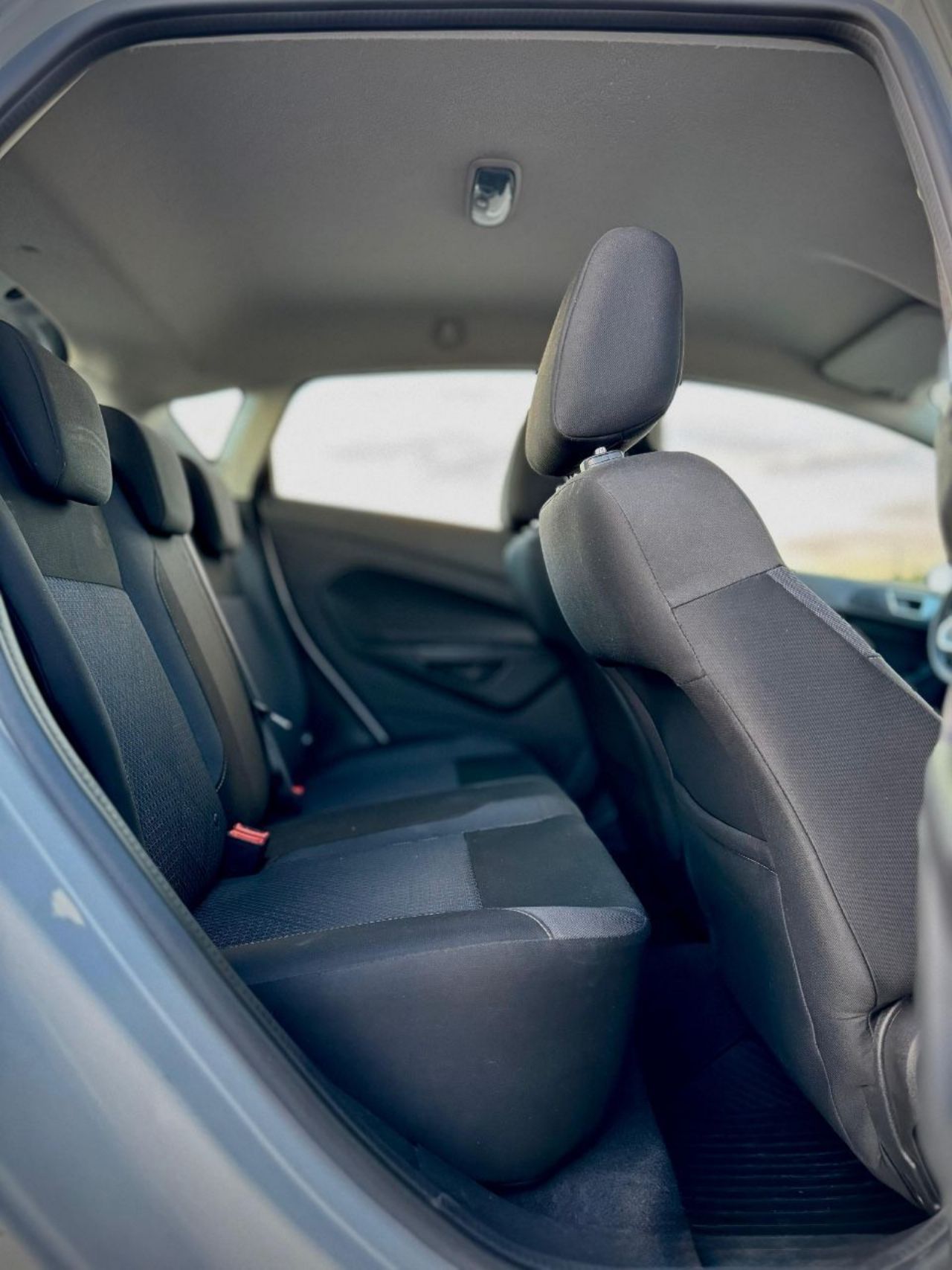 Ford Fiesta KD Usado en Mendoza, deRuedas
