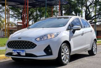 Ford Fiesta KD Usado en Córdoba Financiado