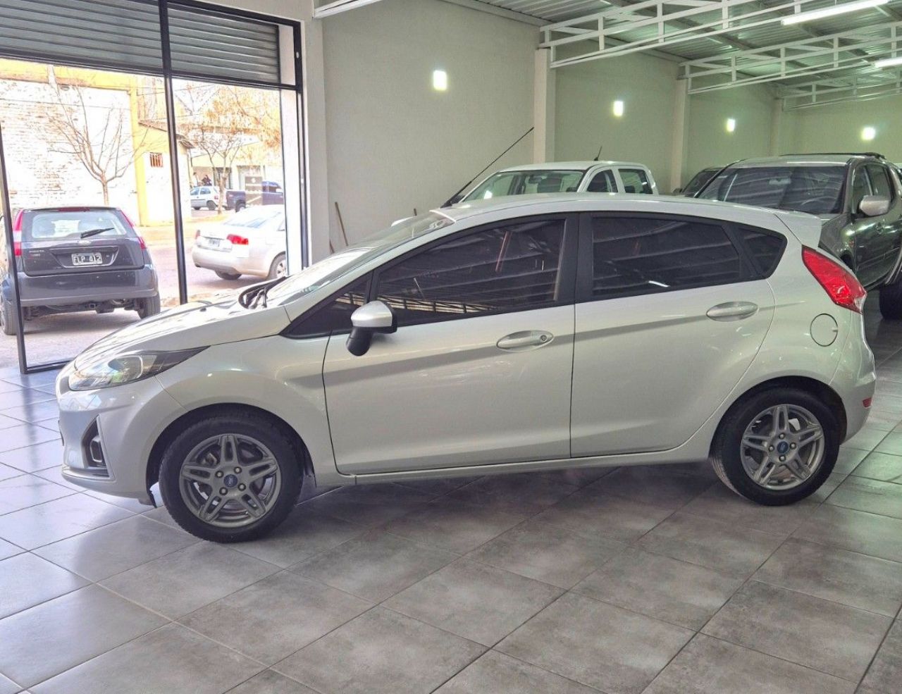 Ford Fiesta KD Usado Financiado en Mendoza, deRuedas