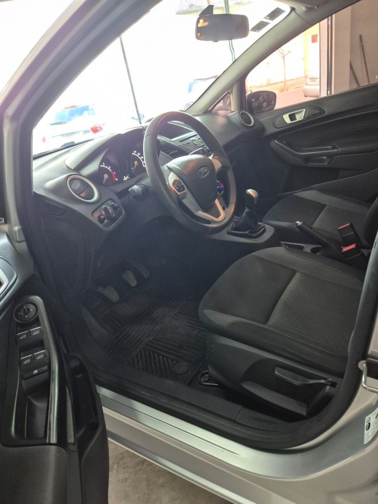 Ford Fiesta KD Usado Financiado en Mendoza, deRuedas