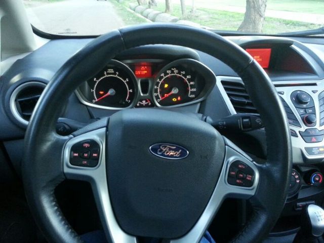 Ford Fiesta Kinetic Usado en Mendoza, deRuedas