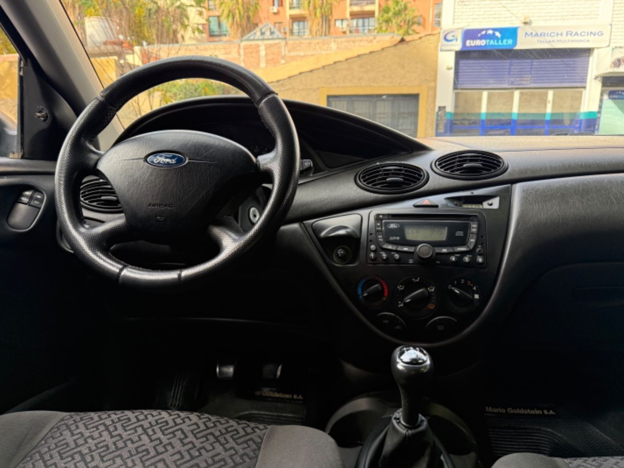 Ford Focus Usado Financiado en Mendoza, deRuedas