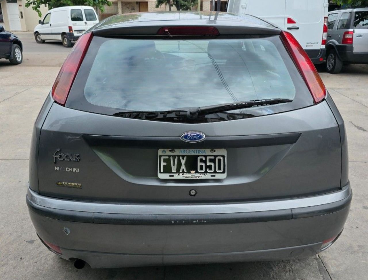 Ford Focus Usado Financiado en Mendoza, deRuedas