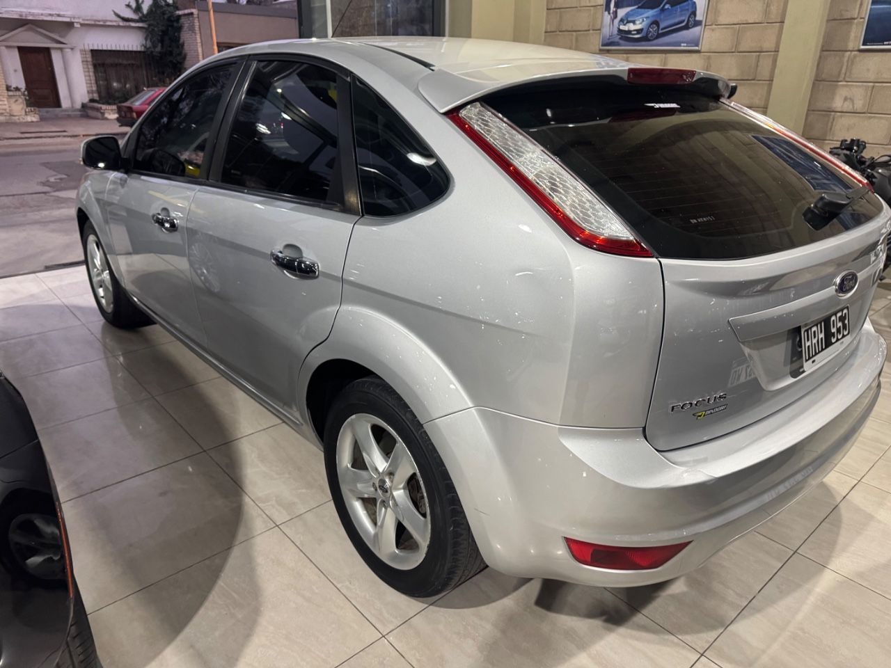 Ford Focus Usado Financiado en Mendoza, deRuedas