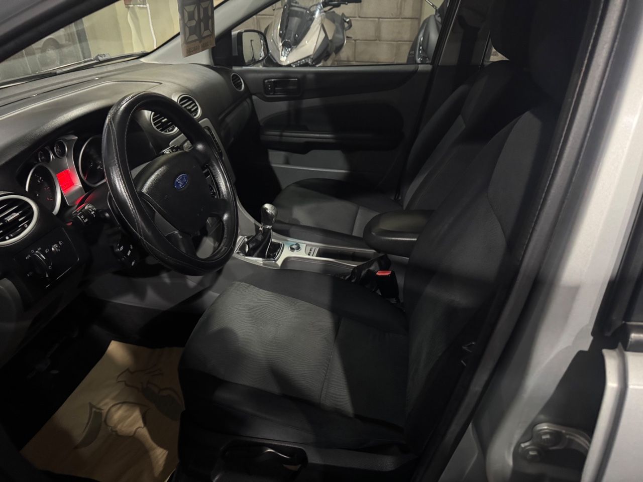 Ford Focus Usado Financiado en Mendoza, deRuedas