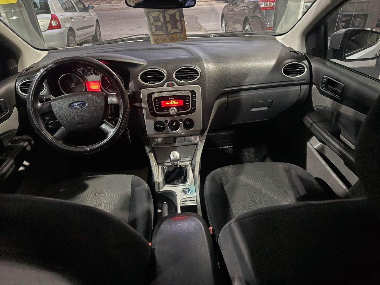 Ford Focus Usado Financiado en Mendoza, deRuedas