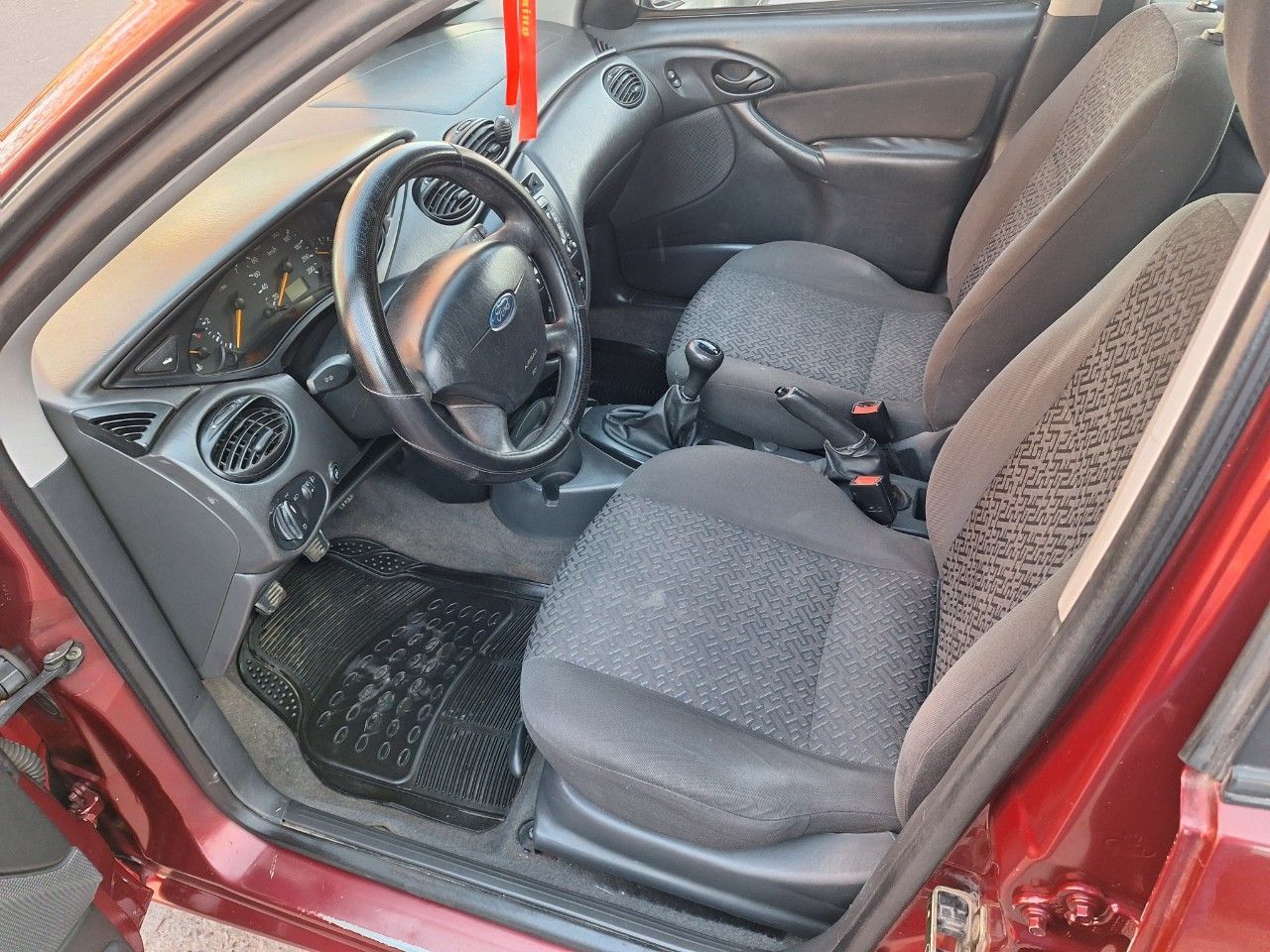 Ford Focus Usado Financiado en Mendoza, deRuedas