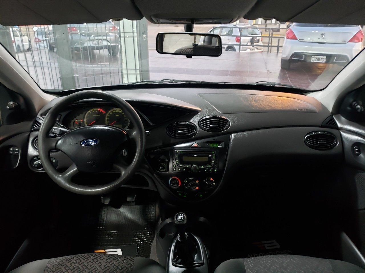 Ford Focus Usado Financiado en Mendoza, deRuedas