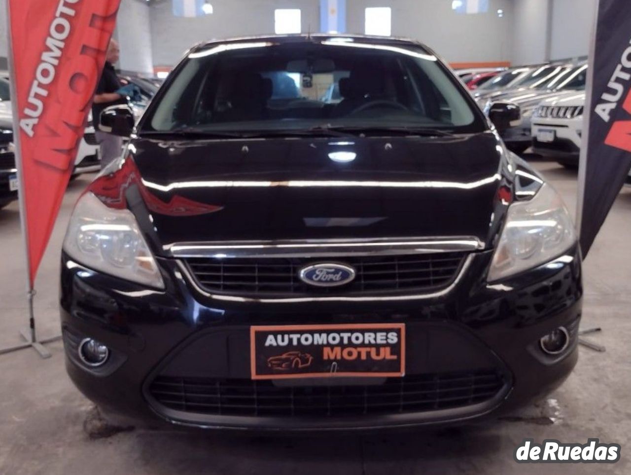 Ford Focus Usado Financiado en Mendoza, deRuedas