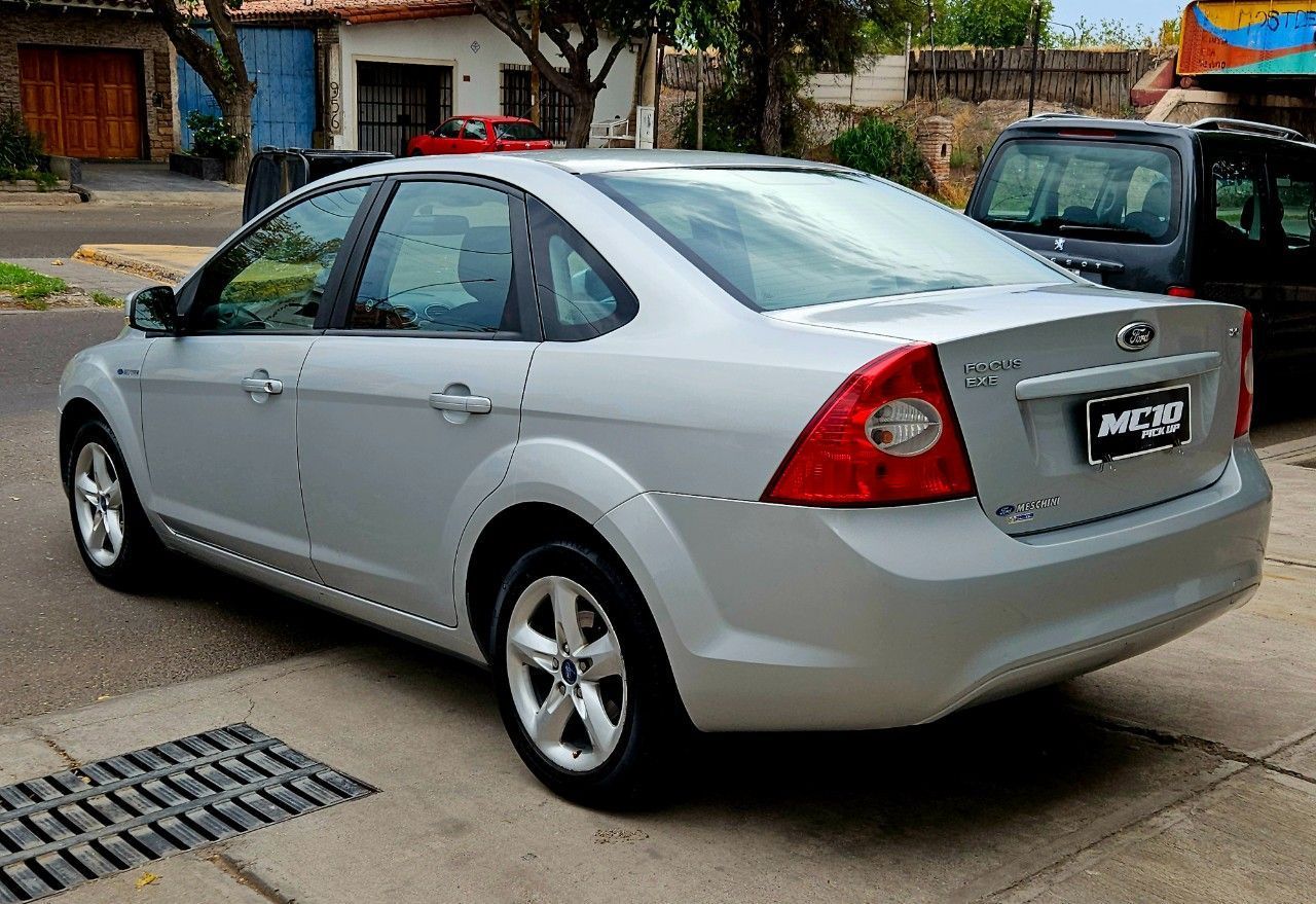 Ford Focus Usado Financiado en Mendoza, deRuedas