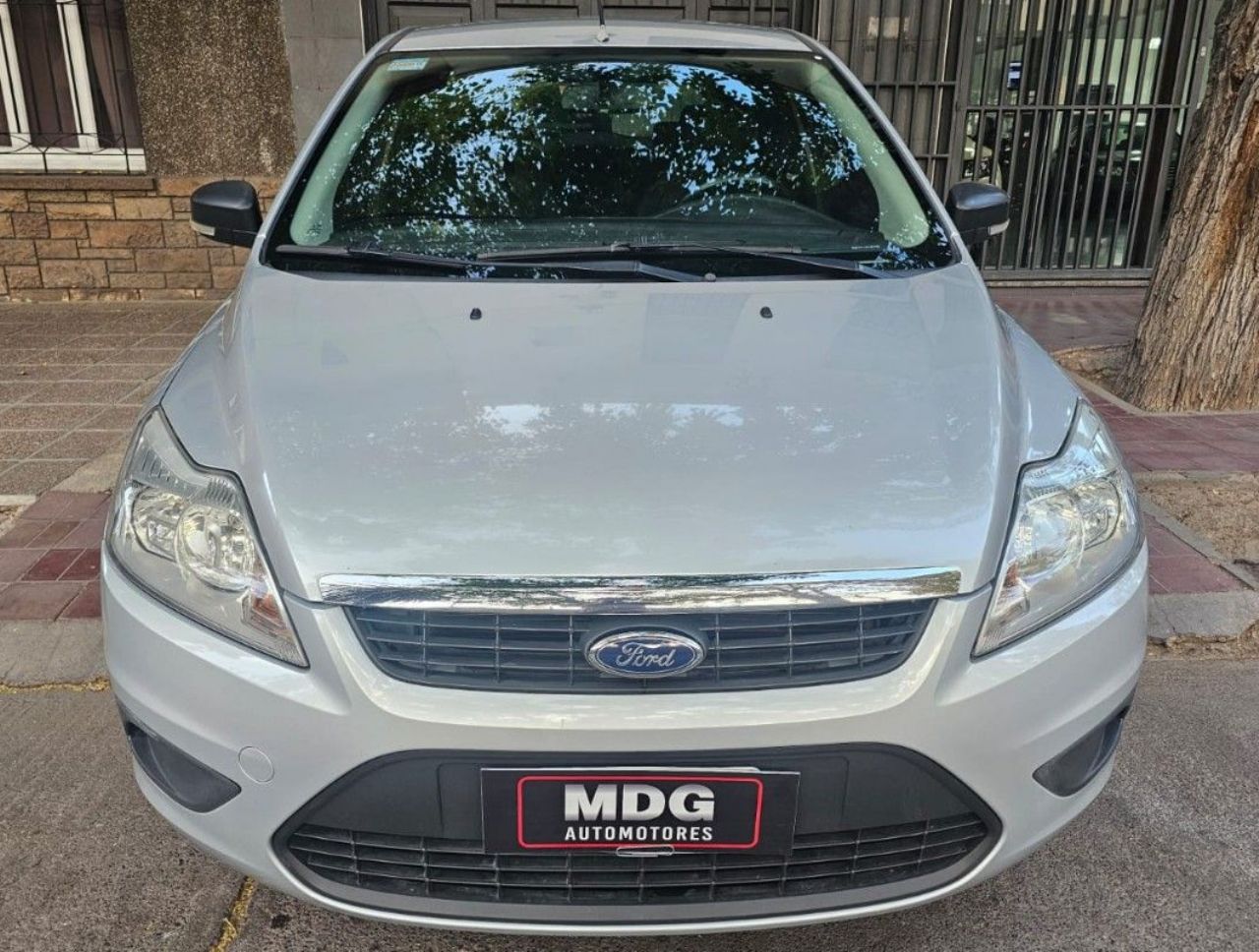 Ford Focus Usado Financiado en Mendoza, deRuedas