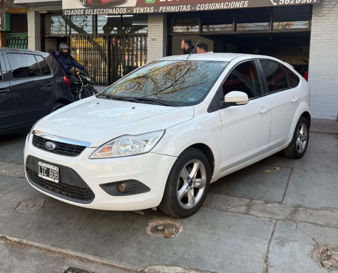 Ford Focus Usado Financiado en Mendoza, deRuedas