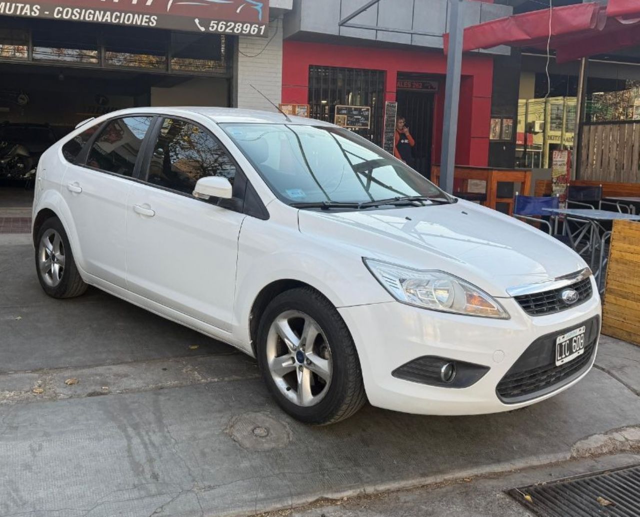 Ford Focus Usado Financiado en Mendoza, deRuedas