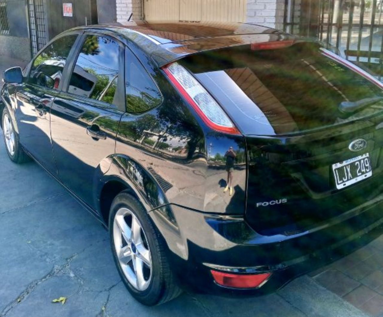 Ford Focus Usado Financiado en Mendoza, deRuedas