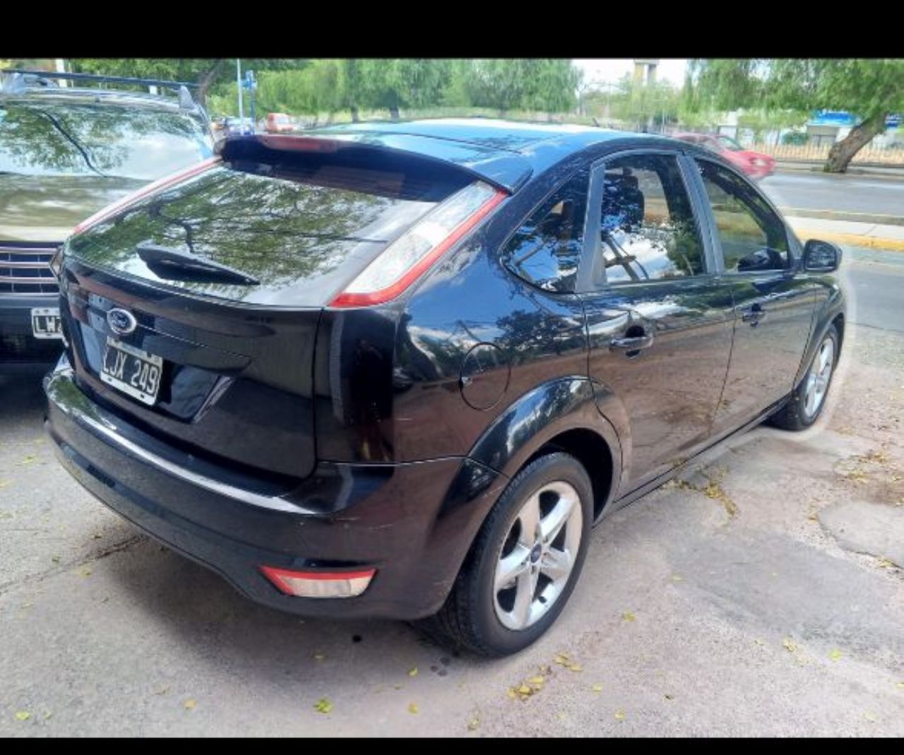 Ford Focus Usado Financiado en Mendoza, deRuedas