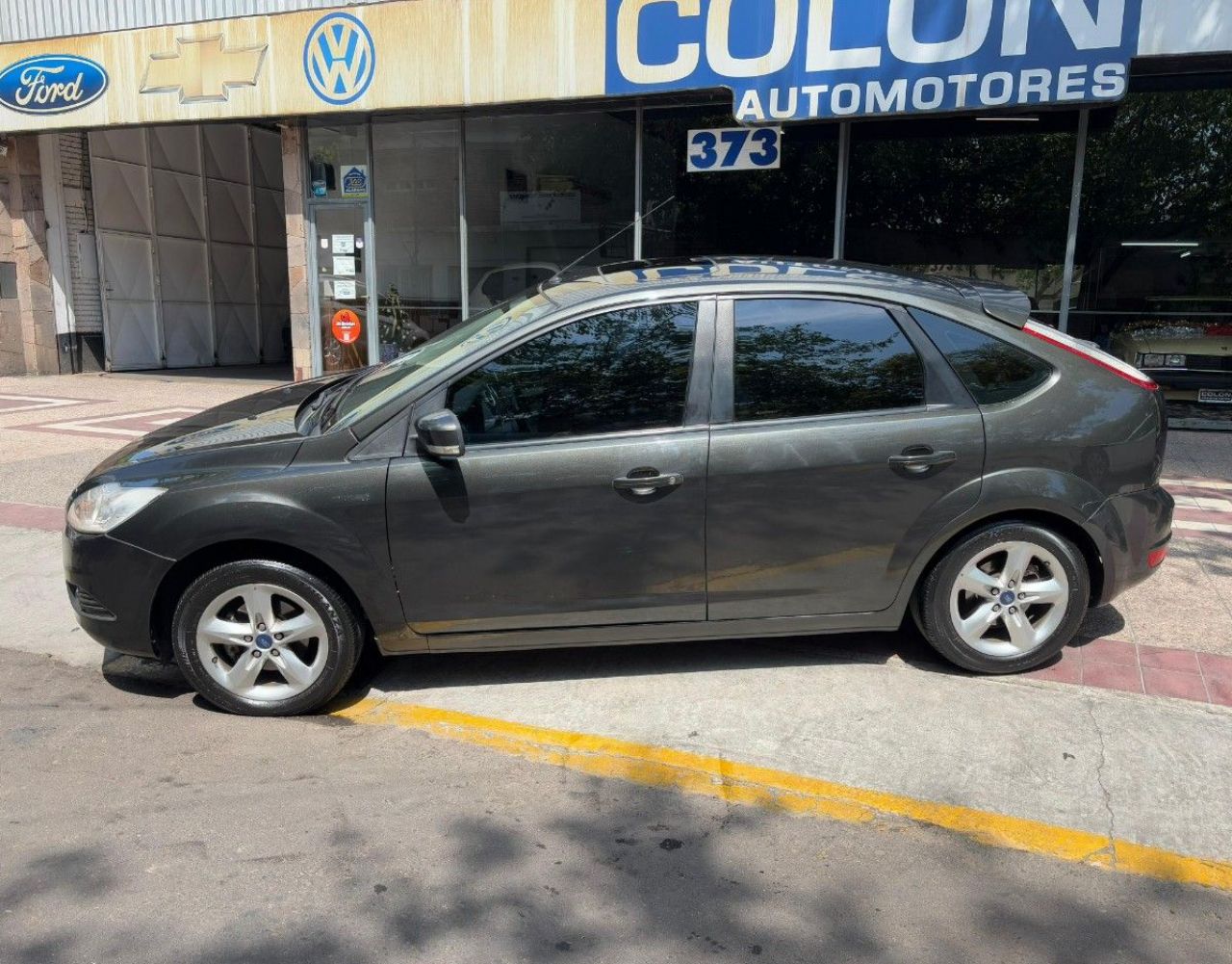 Ford Focus Usado Financiado en Mendoza, deRuedas