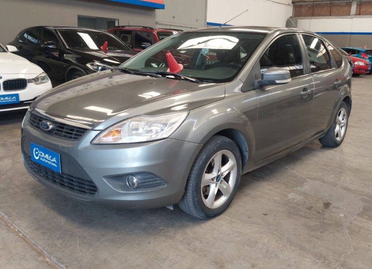 Ford Focus Usado Financiado en Mendoza, deRuedas