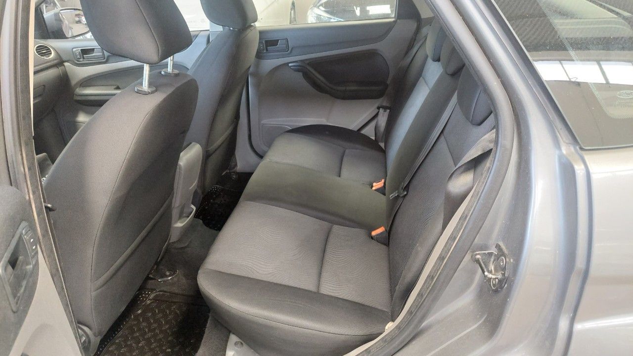 Ford Focus Usado Financiado en Mendoza, deRuedas