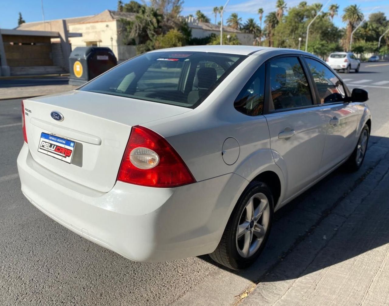 Ford Focus Usado Financiado en San Juan, deRuedas