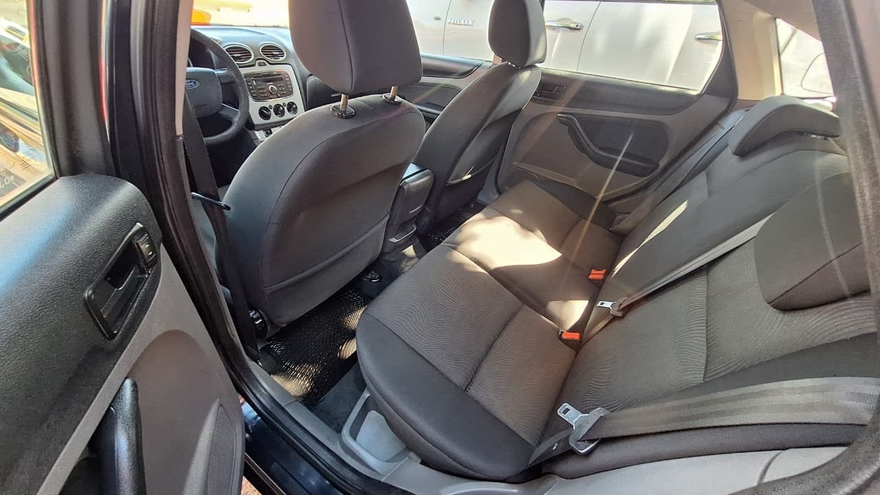 Ford Focus Usado Financiado en Mendoza, deRuedas