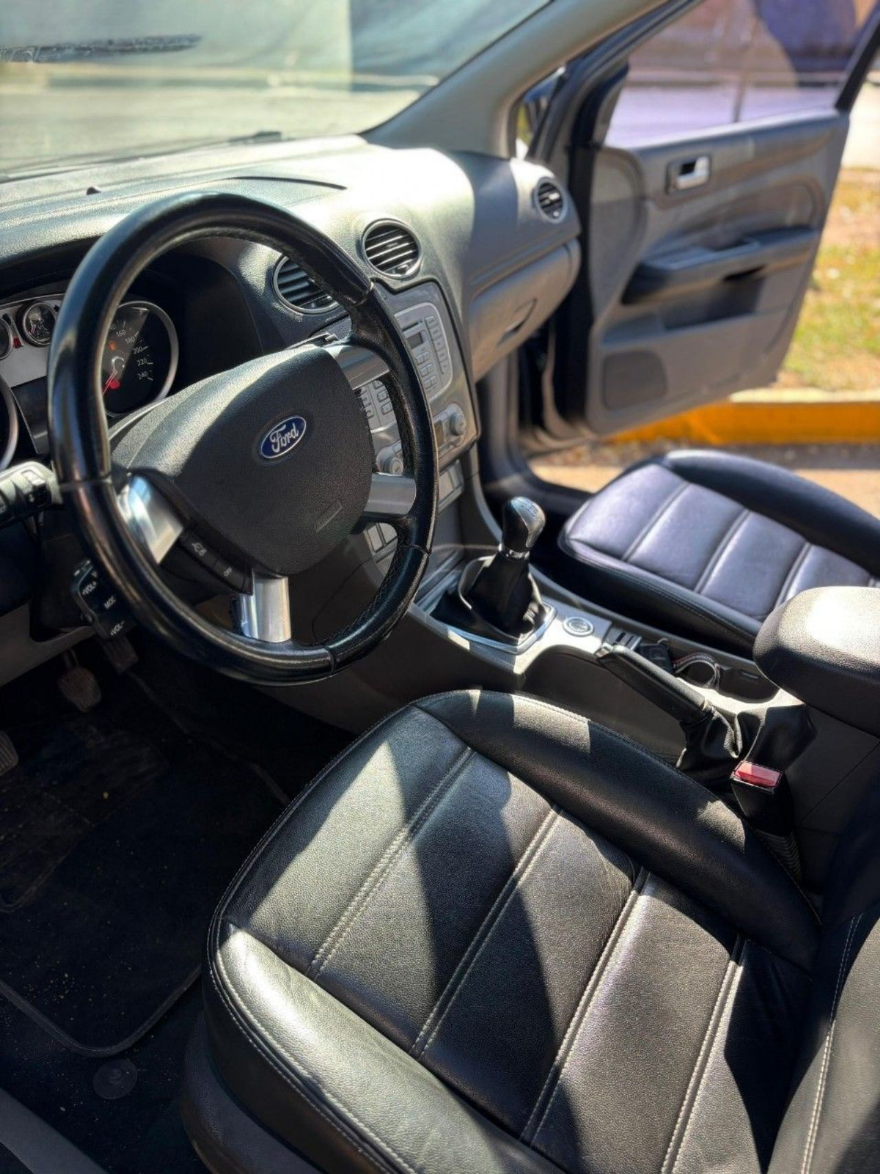 Ford Focus Usado Financiado en Mendoza, deRuedas