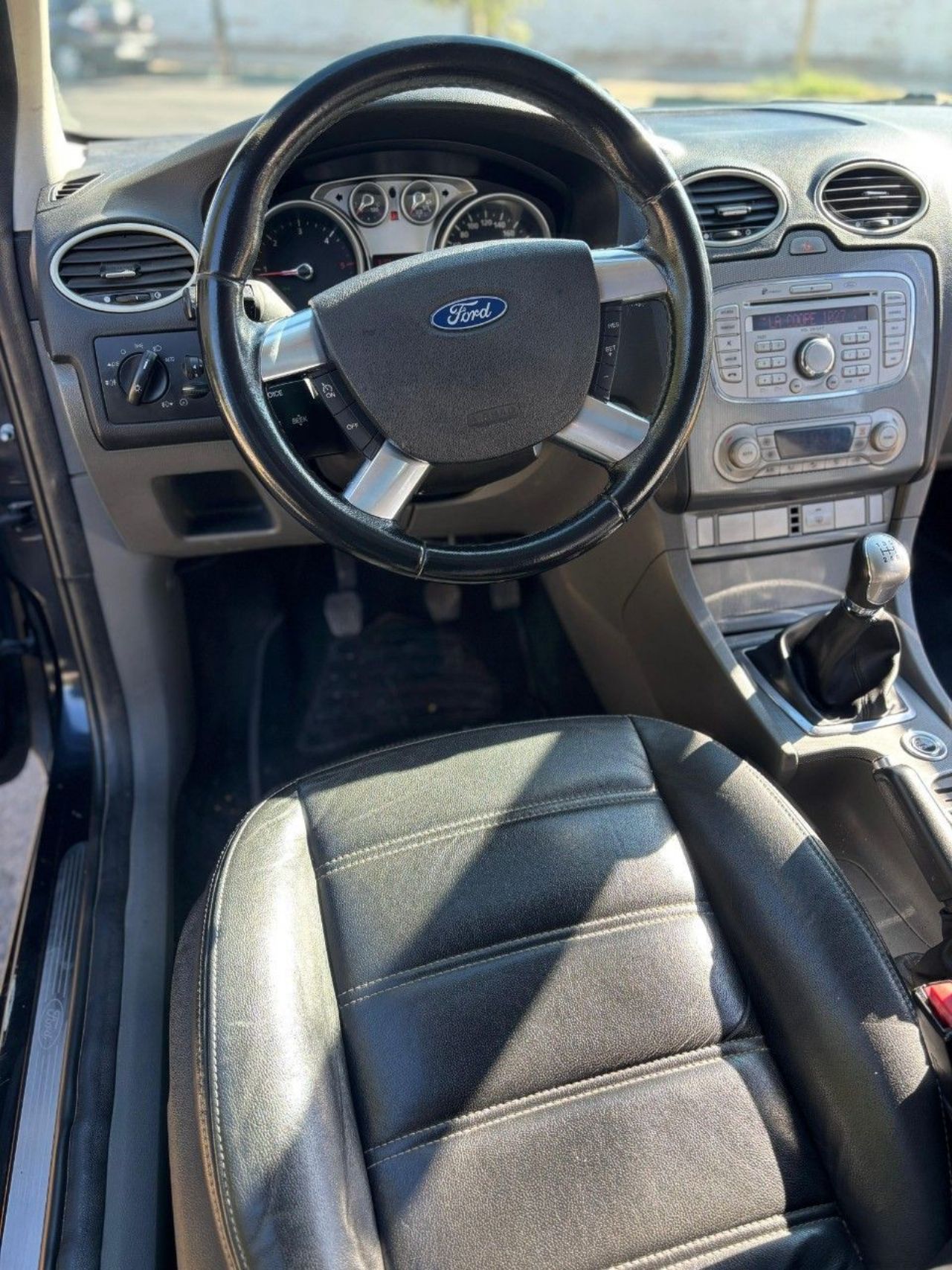Ford Focus Usado Financiado en Mendoza, deRuedas