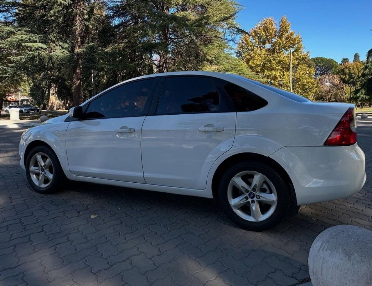 Ford Focus Usado Financiado en Mendoza, deRuedas