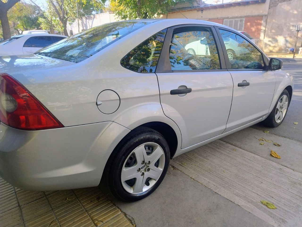 Ford Focus Usado Financiado en Mendoza, deRuedas
