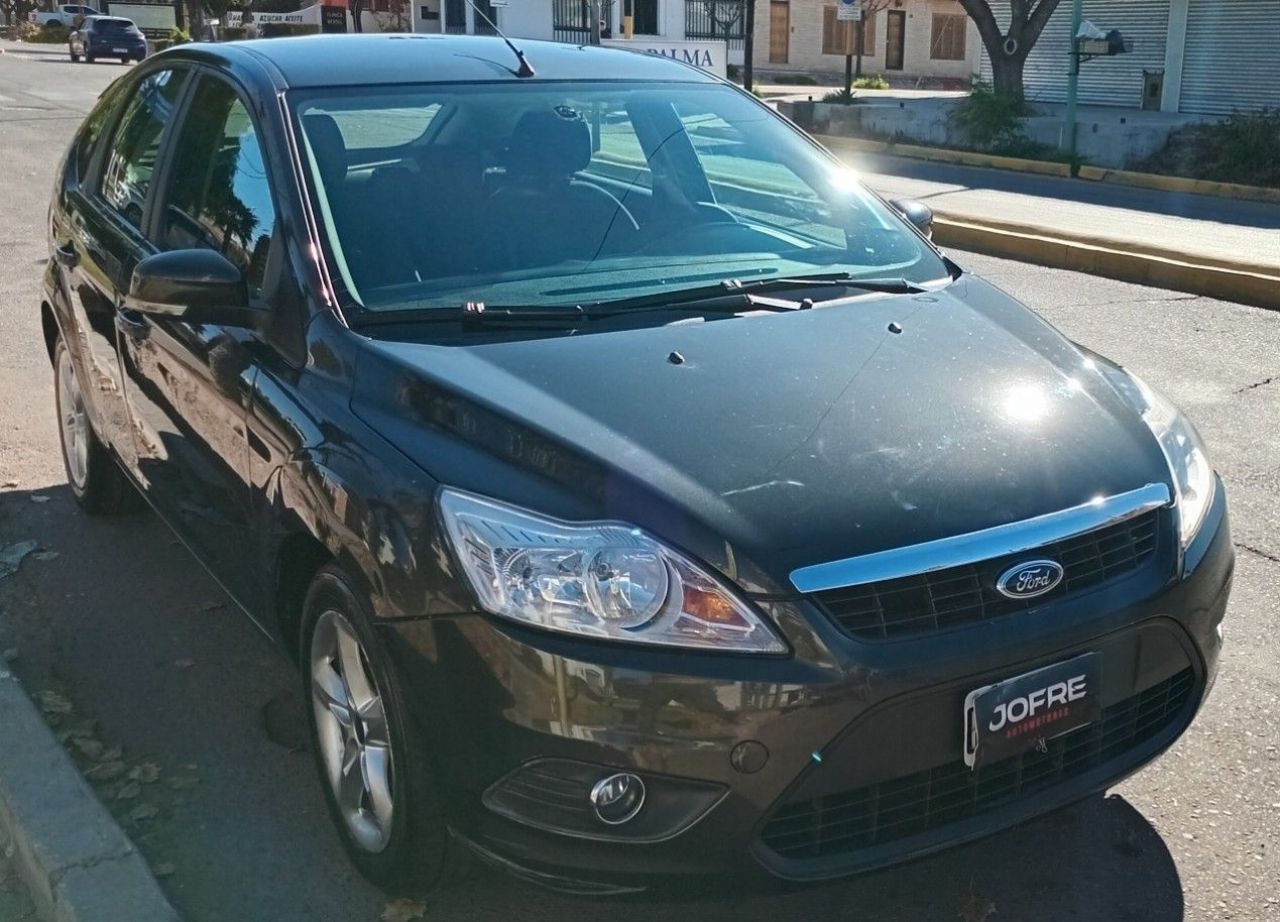 Ford Focus Usado Financiado en Mendoza, deRuedas