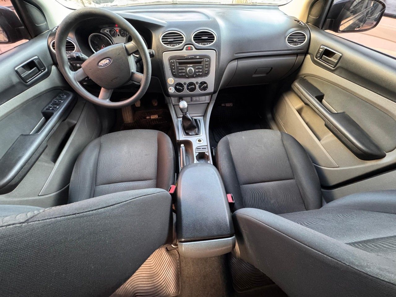 Ford Focus Usado Financiado en Mendoza, deRuedas