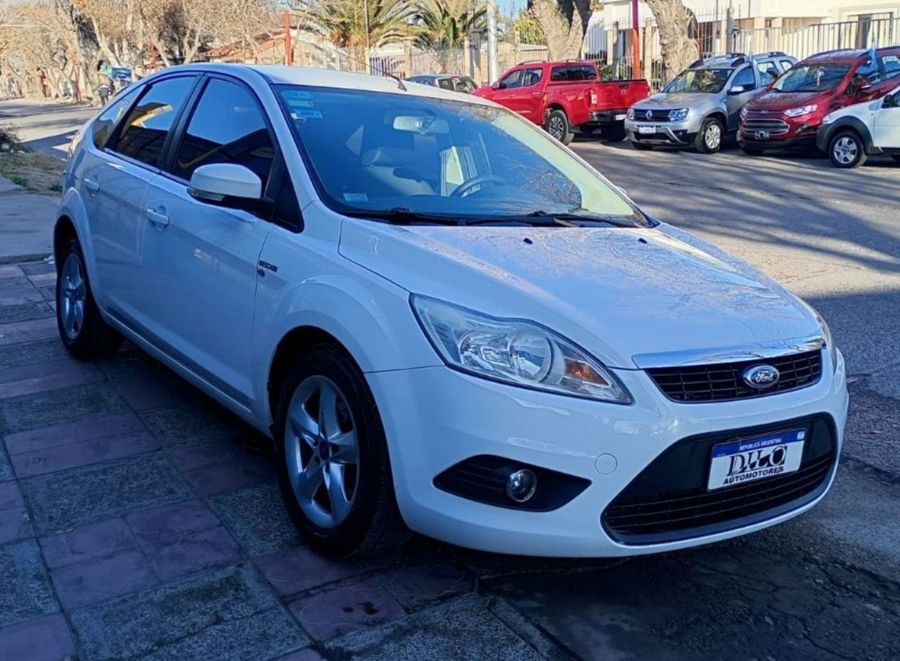 Ford Focus Usado Financiado en Mendoza, deRuedas