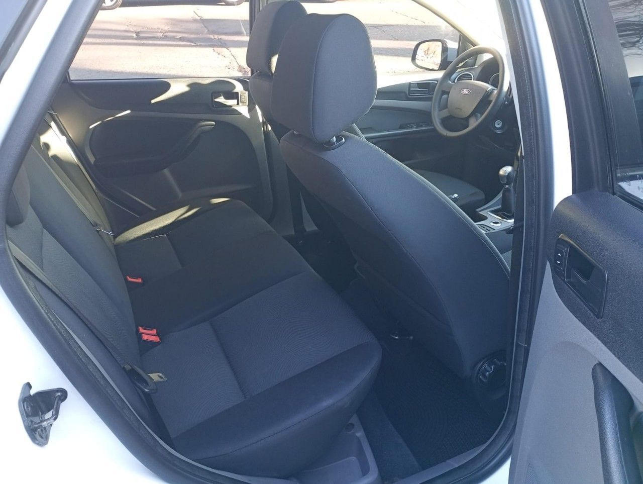 Ford Focus Usado Financiado en Mendoza, deRuedas