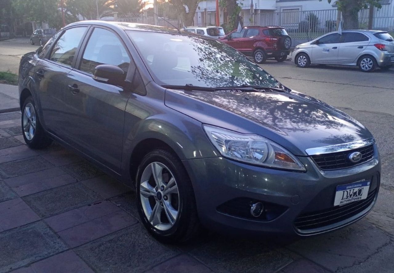 Ford Focus Usado Financiado en Mendoza, deRuedas