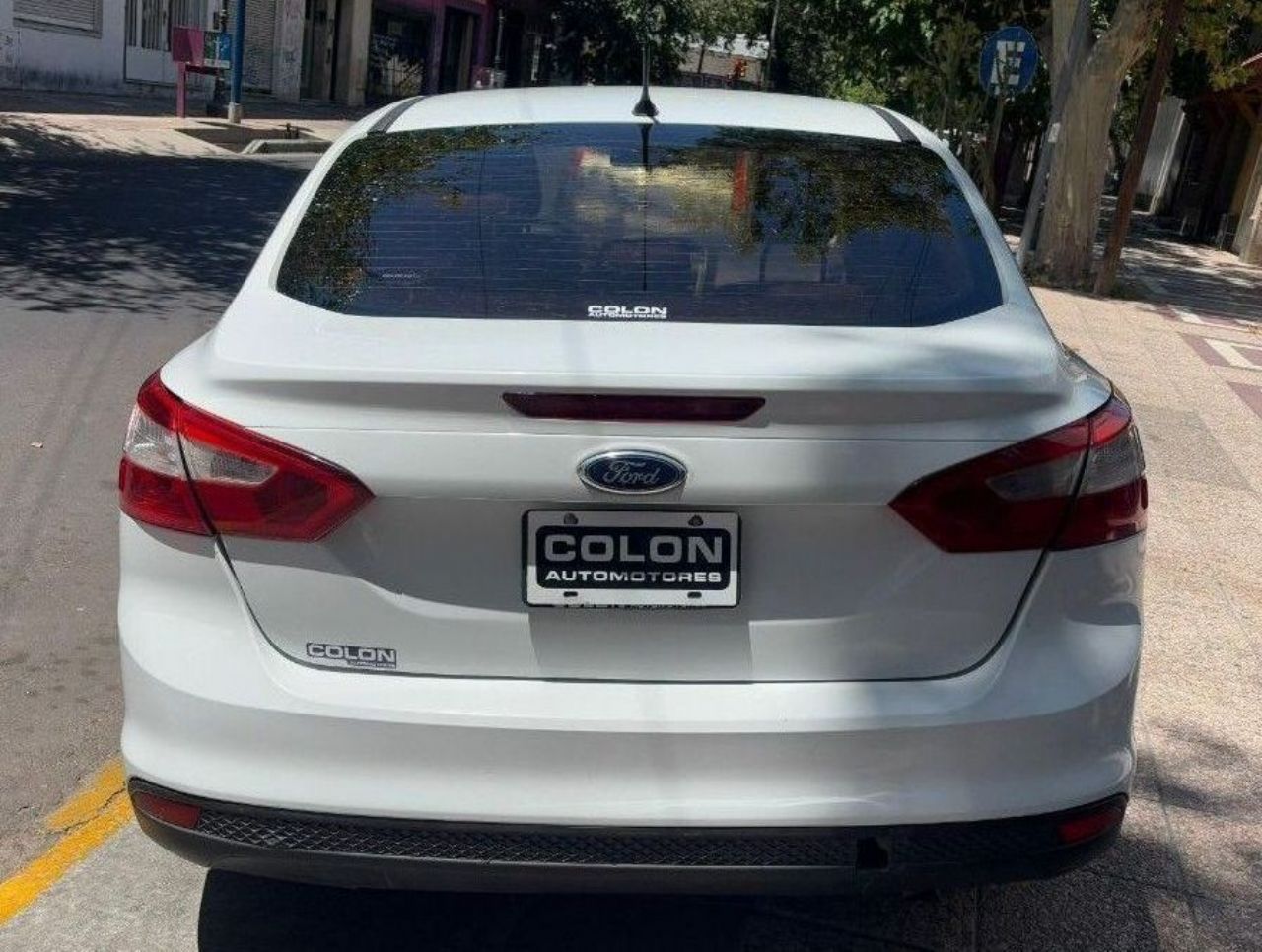 Ford Focus Usado Financiado en Mendoza, deRuedas