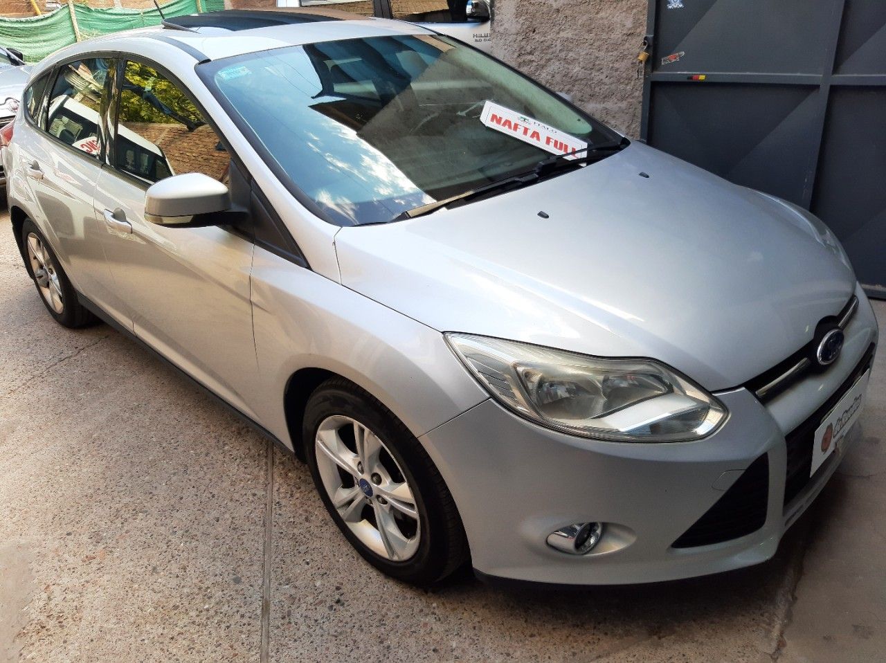 Ford Focus Usado Financiado en Mendoza, deRuedas