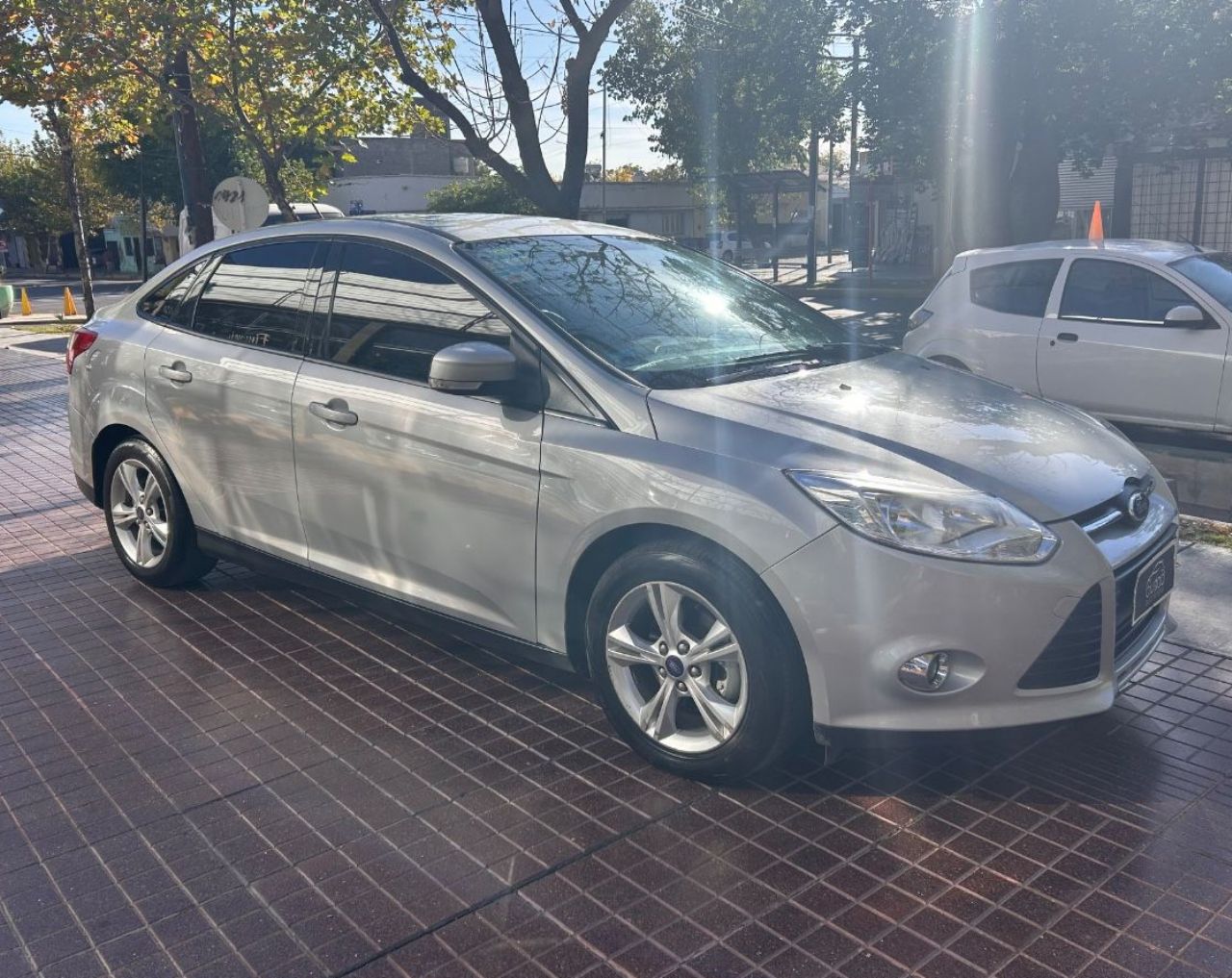 Ford Focus Usado Financiado en Mendoza, deRuedas
