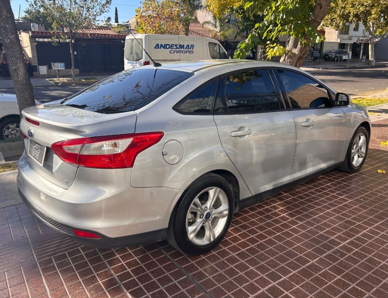 Ford Focus Usado Financiado en Mendoza, deRuedas