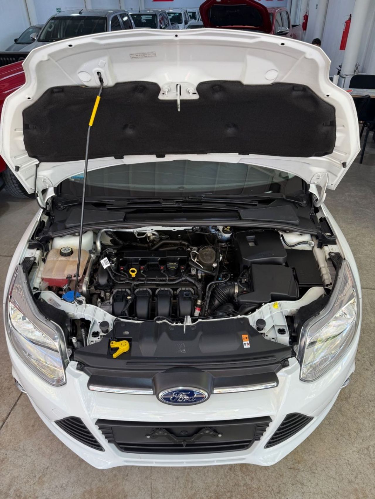 Ford Focus Usado Financiado en Mendoza, deRuedas