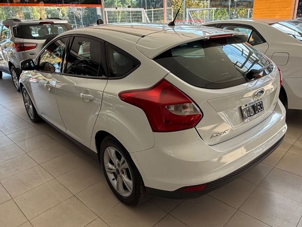 Ford Focus Usado Financiado en Mendoza, deRuedas