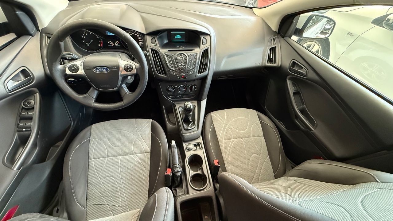 Ford Focus Usado Financiado en Mendoza, deRuedas