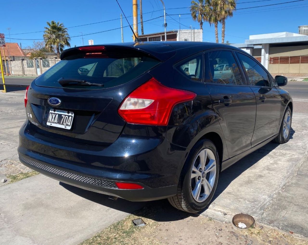 Ford Focus Usado Financiado en Mendoza, deRuedas