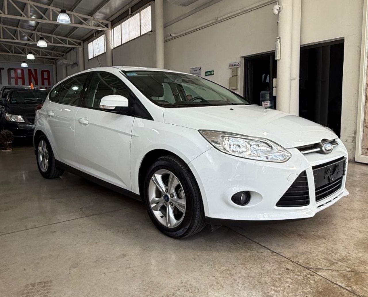 Ford Focus Usado Financiado en Mendoza, deRuedas