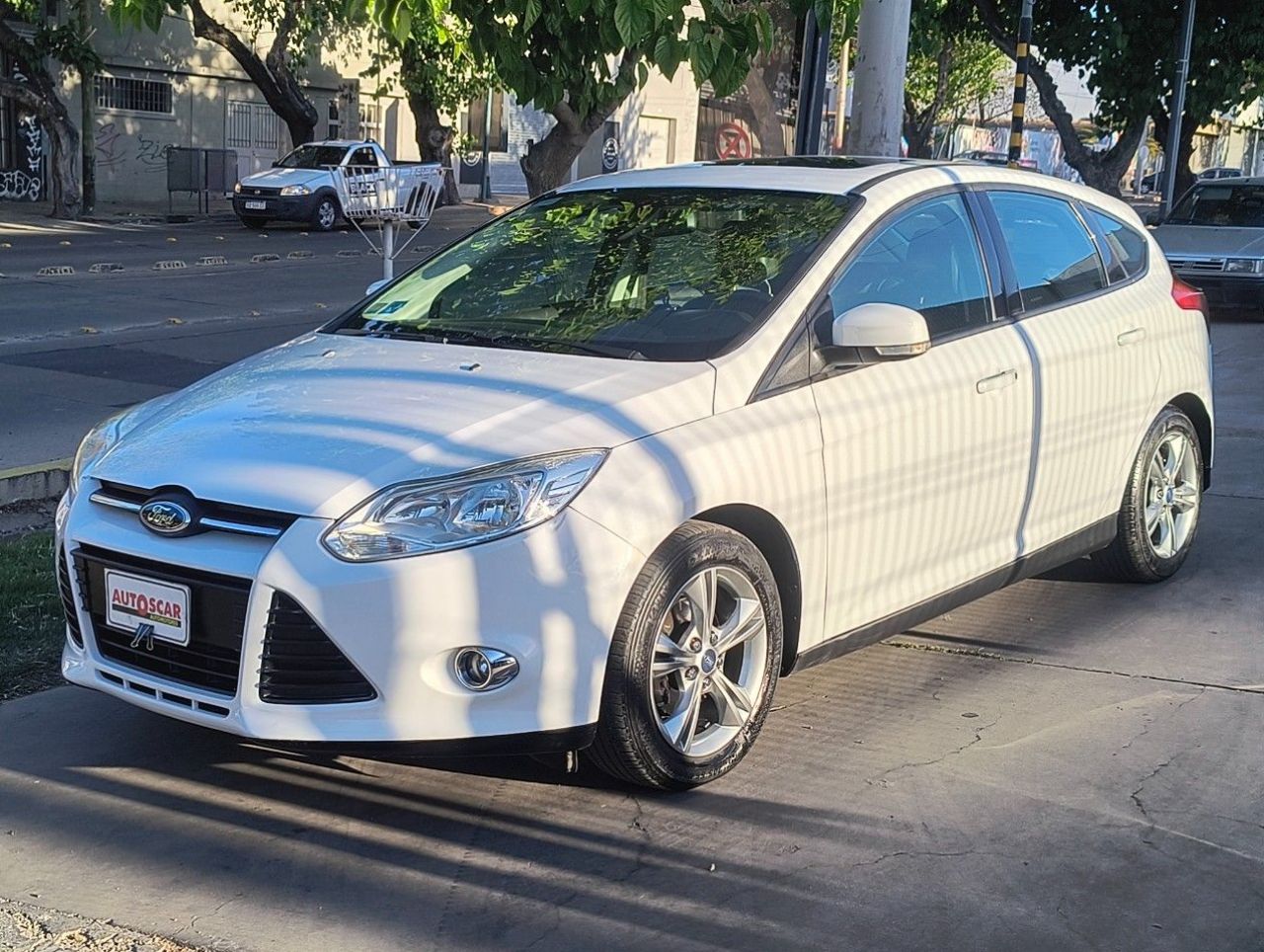 Ford Focus Usado Financiado en Mendoza, deRuedas