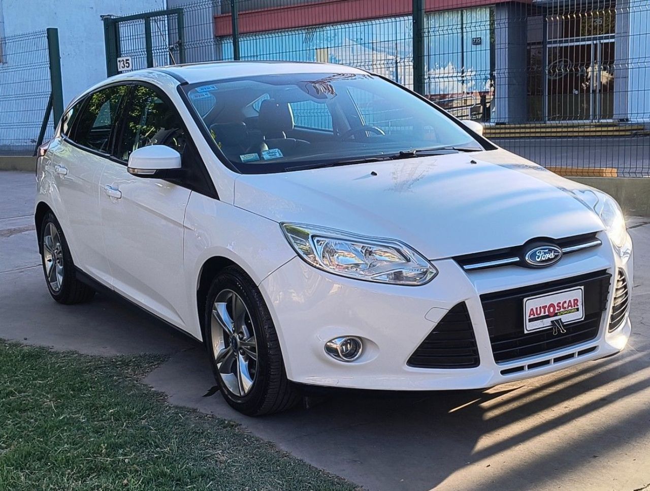 Ford Focus Usado Financiado en Mendoza, deRuedas