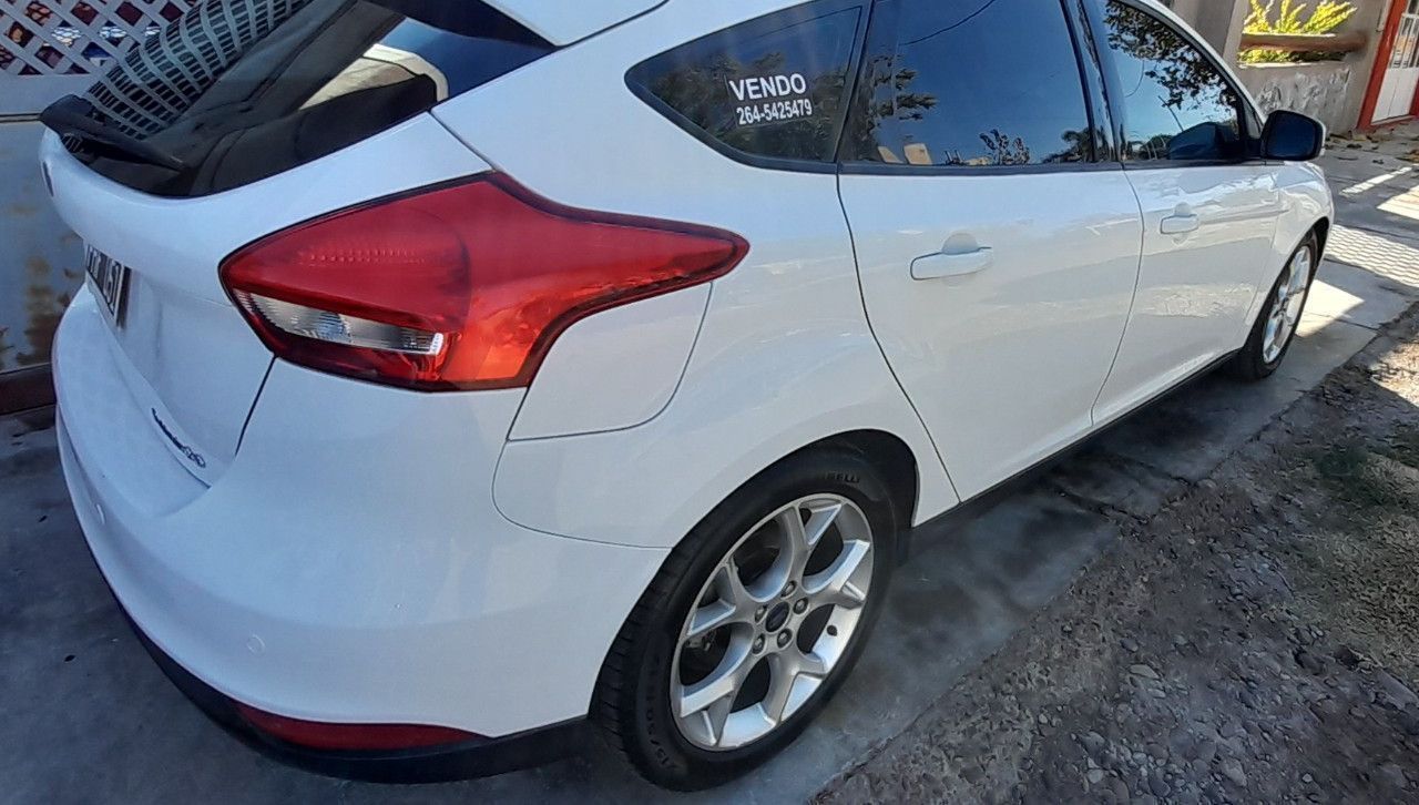 Ford Focus Usado en San Juan, deRuedas