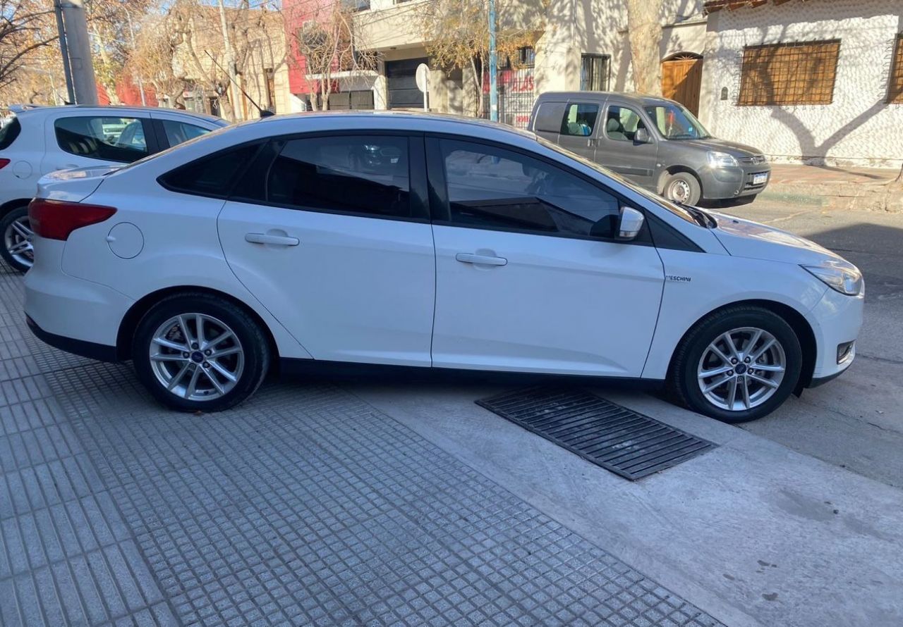 Ford Focus Usado en Mendoza, deRuedas